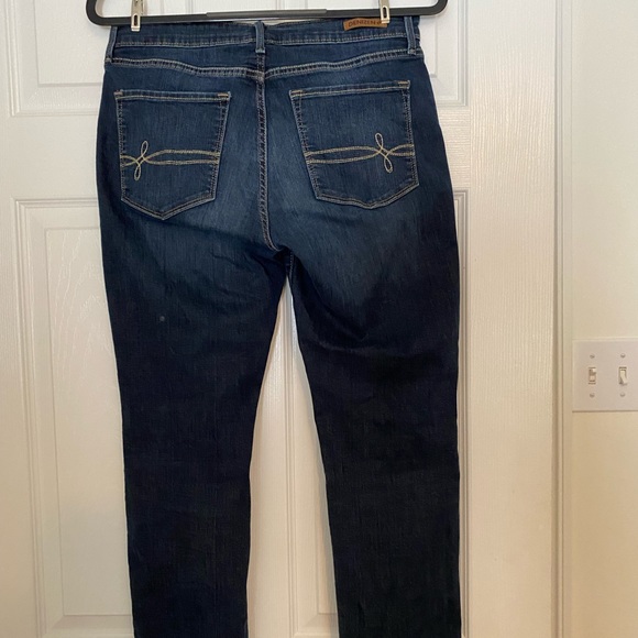 Jeans - Picture 2 of 5